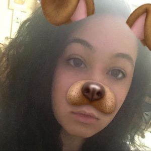 Meet your Posher, Yesim